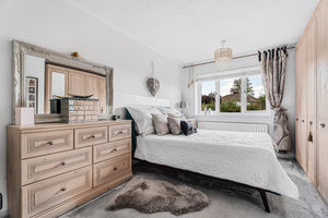 Bedroom- click for photo gallery
